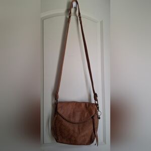 The SAK Women’s Silverlake Leather Crossbody Bag Coastal Casual Travel Cruise